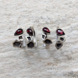 Garnet Geo ring