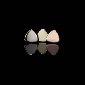 Soft Triangle 14kt Gold