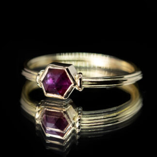 Hexagon Rose Cut Winza Sapphire Stacker Ring 14kt Yellow Gold Size 5 1/2