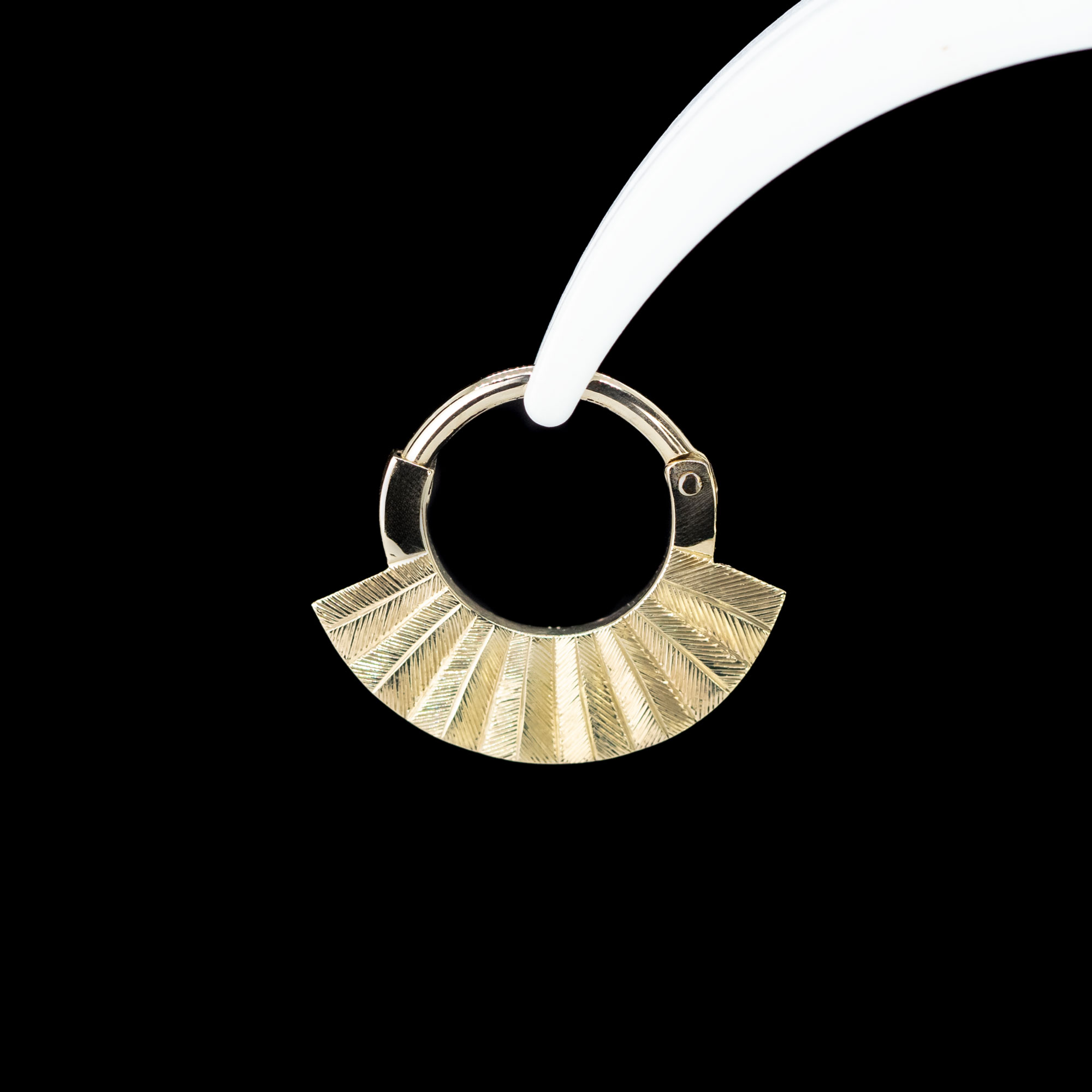 The Arrows Engraved 14kt Yellow Gold Hinge Ring - Image 2