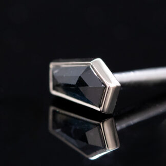 Geometric Cut Madagascar Sapphire White Gold Bezel Threaded End 8.8mm x 4.9mm