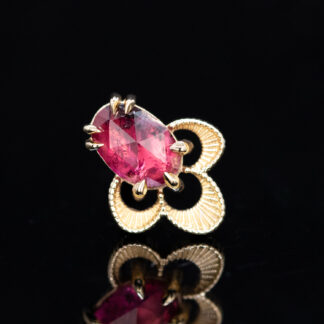 The Violet Yellow Gold Threaded End Winza Sapphire