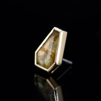 Tablet Coffin Umba Sapphire Yellow Gold Threadless End 7.3mm x 5.6mm