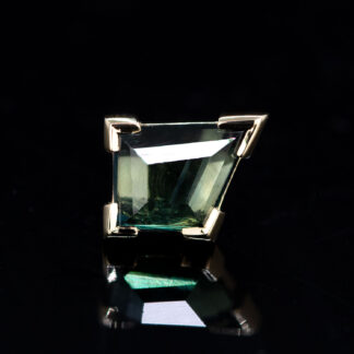 Tablet Cut Madagascar Sapphire Yellow Gold Threadless End 6.7mm x 5.4mm
