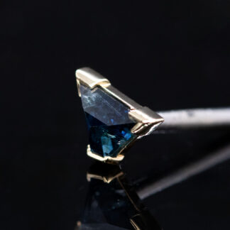 Geometric Cut Madagascar Sapphire Yellow Gold Partial Bezel Threaded End 5.5mm x 8.3mm