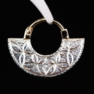 Quilts and Filigree Hinge Ring