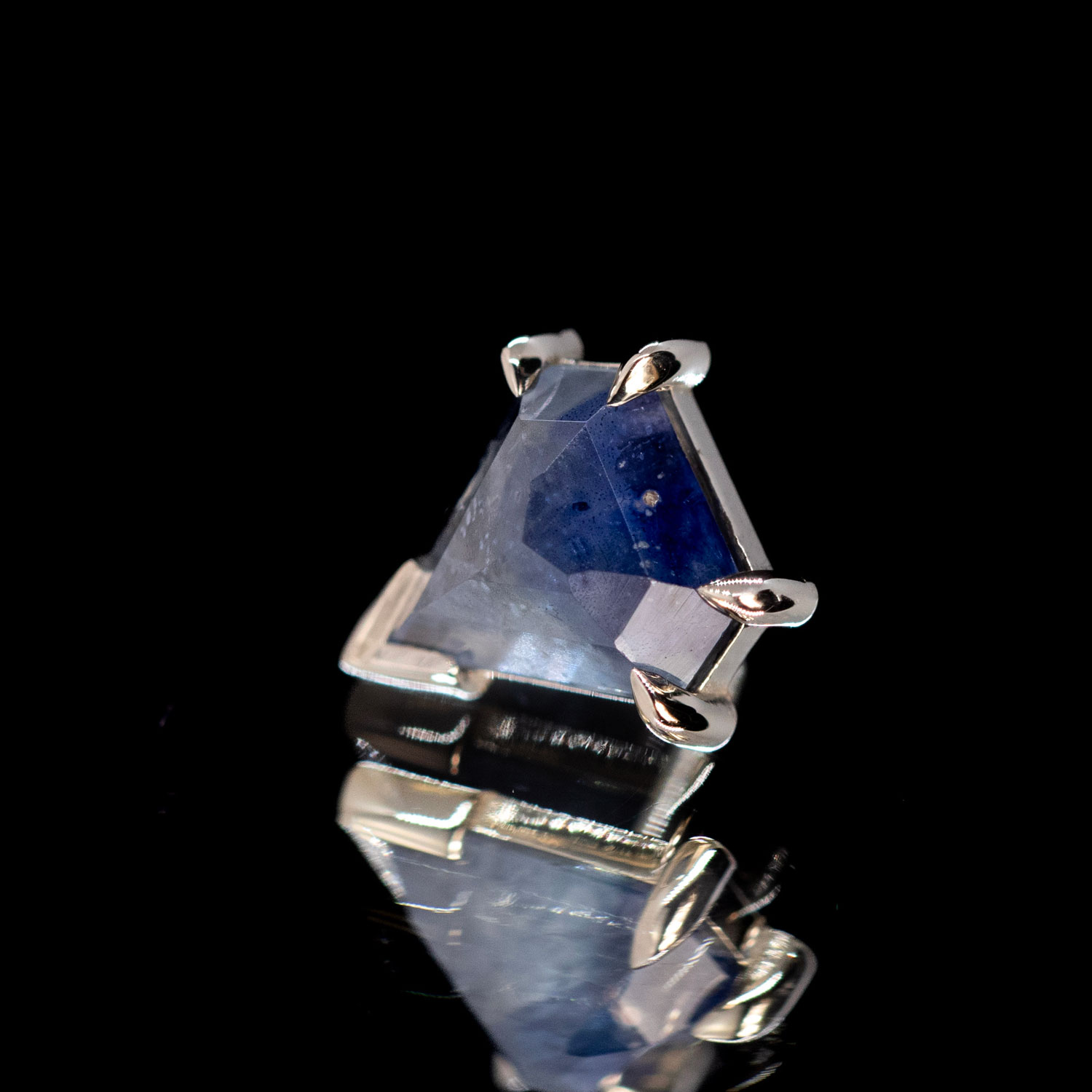 Geometric Cut Madagascar Sapphire White Gold Threadless End 6.8mm x 6.6mm - Image 2