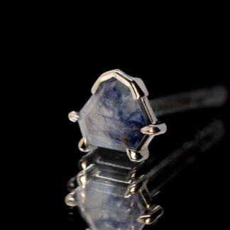Geometric Cut Madagascar Sapphire White Gold Threaded End 6mm x 6.7mm