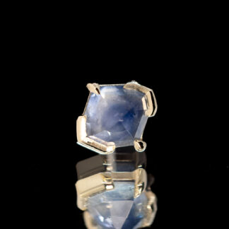 Geometric Cut Madagascar Sapphire Yellow Gold Threadless End 6.2mm x 5.9mm