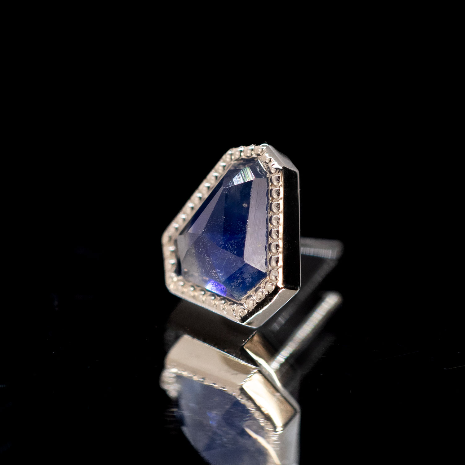 Geometric Cut Madagascar Sapphire White Gold Milgrain Bezel Threadless End 5.7mm x 5.3mm - Image 2