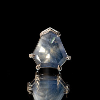 Geometric Cut Madagascar Sapphire White Gold Threaded End 7.4mm x 7.2mm