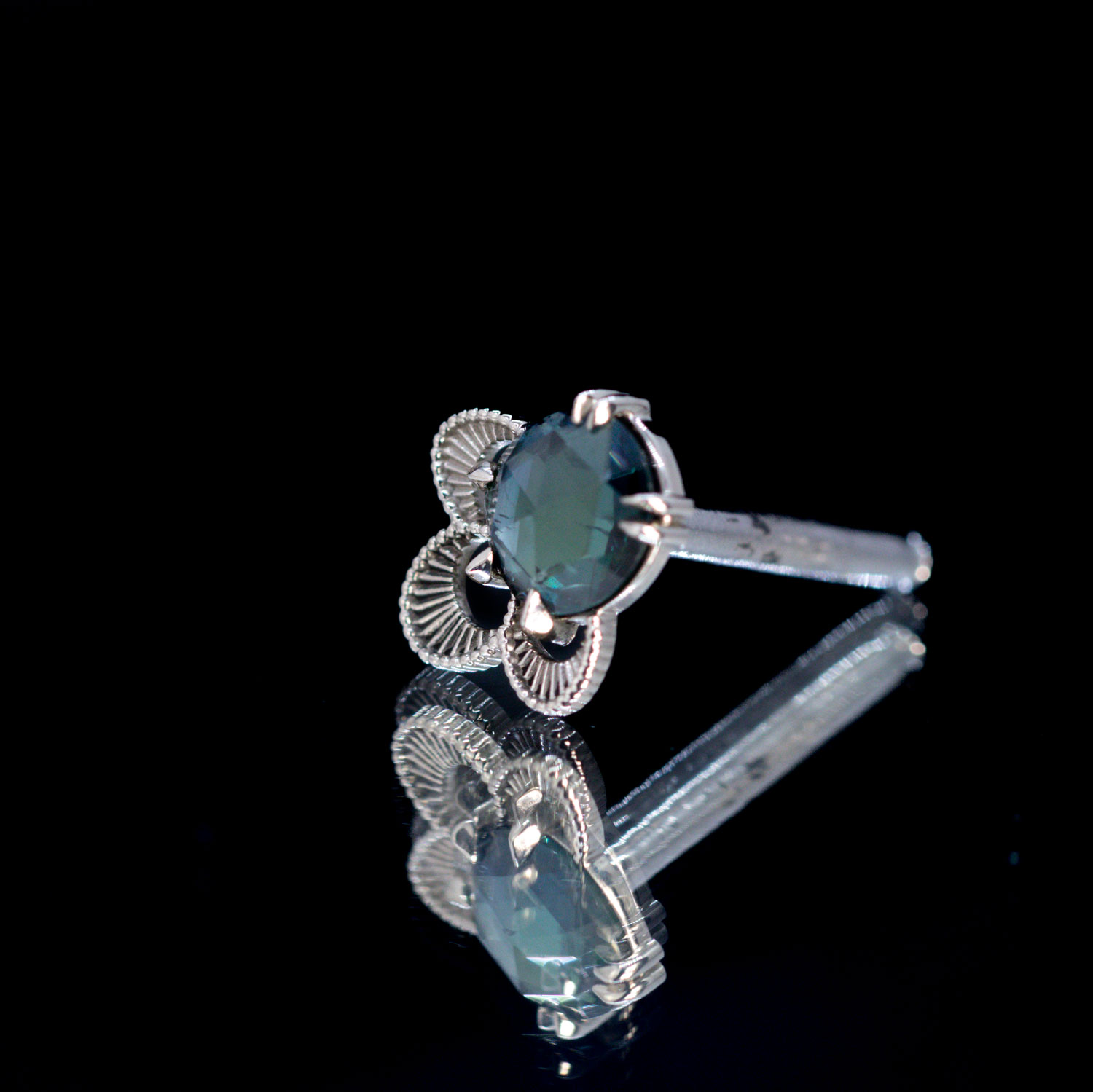 The Violet White Gold Threaded End Madagascar Sapphire - Image 2