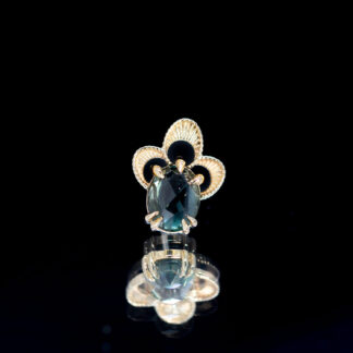 The Violet Yellow Gold Threadless End Madagascar Sapphire