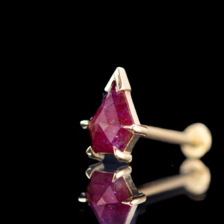 Geometric Cut Winza Ruby Yellow Gold Threadless End 7.2mm x 5.9mm