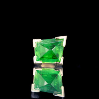 Geometric Cut Tsavorite Threadless End Yellow Gold 5.7mm x 4.9mm