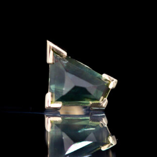 Geometric Cut Madagascar Sapphire Yellow Gold Threadless End 7.4mm x 3.6mm