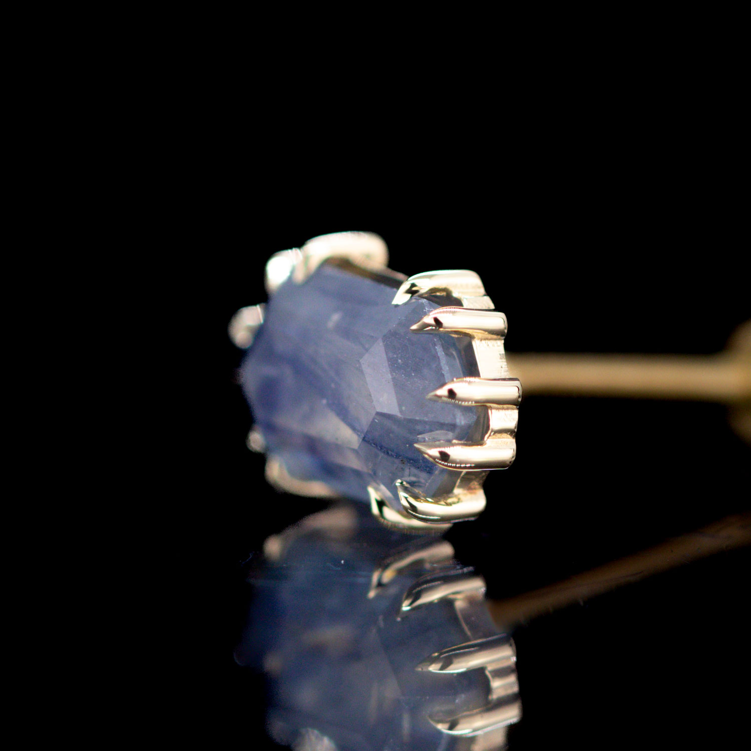 Geometric Cut Madagascar Sapphire Yellow Gold Threadless End 7.3mm x 5.2mm - Image 2
