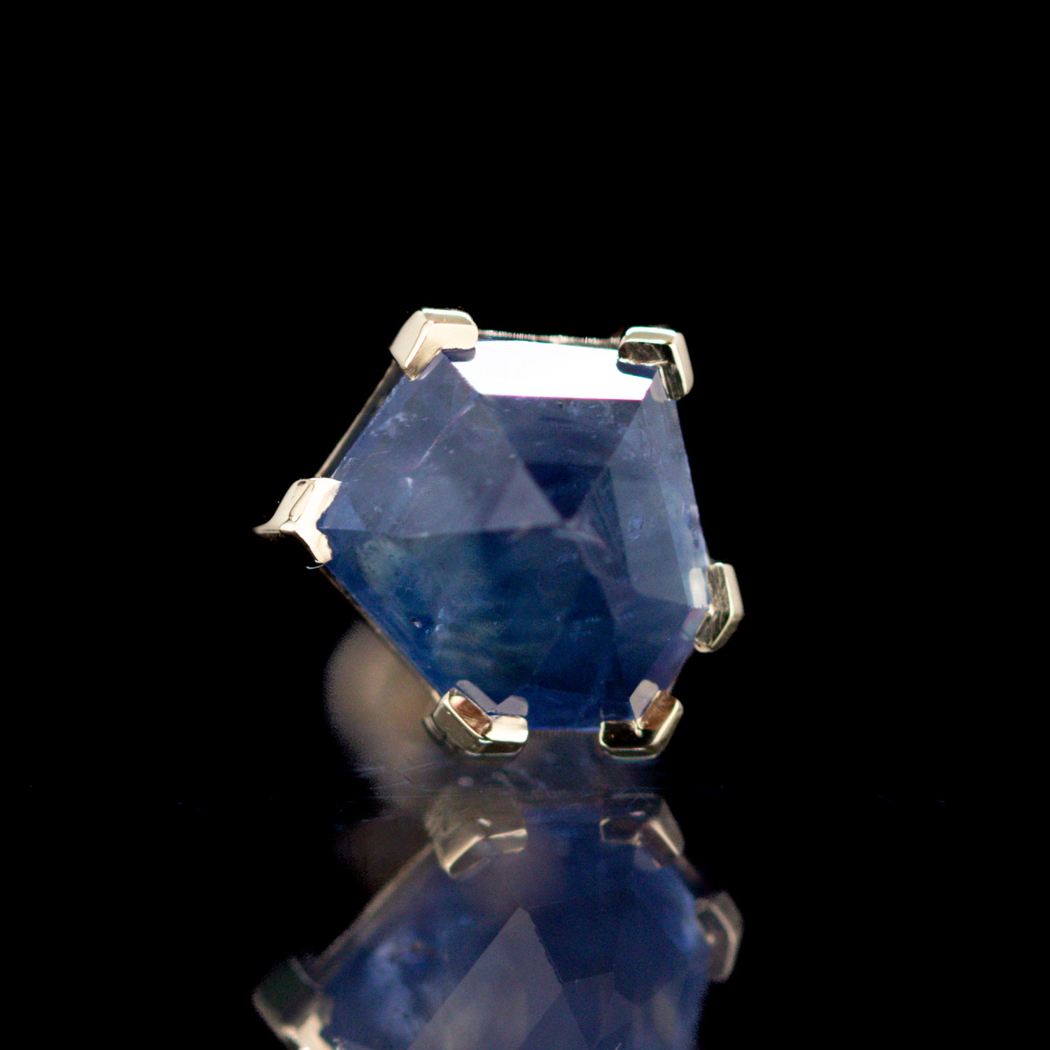 Geometric Cut Madagascar Sapphire Yellow Gold Threadless End 6.5mm x 6mm