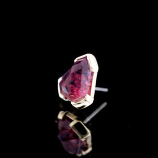 Geometric Cut Winza Sapphire Yellow Gold Threadless End 6.6mm x 5.7mm