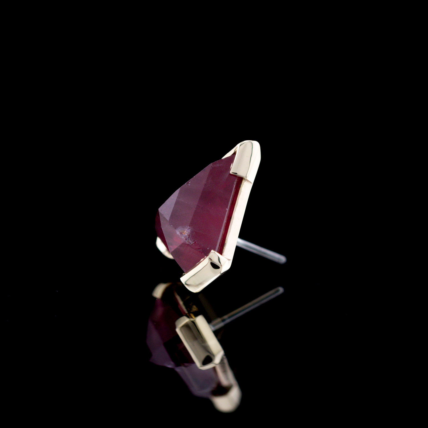 Geometric Cut Winza Sapphire Yellow Gold Threadless End 8.4mm x 6.7mm - Image 2