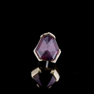 Geometric Cut Winza Sapphire Yellow Gold Threadless End 6.8mm x 6.4mm