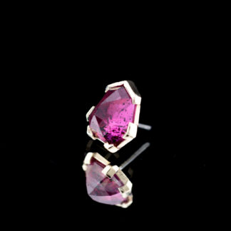 Geometric Cut Winza Sapphire Yellow Gold Threadless End 6.9mm x 6.4mm