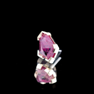 Geometric Cut Winza Sapphire Yellow Gold Threadless End 7.8mm x 5.7mm