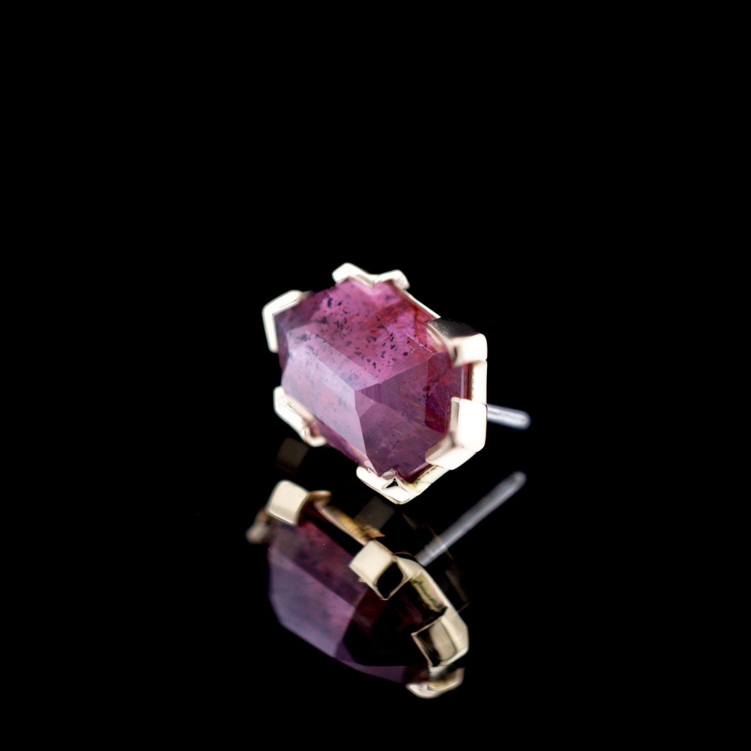 Geometric Cut Winza Sapphire Yellow Gold Threadless End 8.8mm x 5.2mm - Image 2