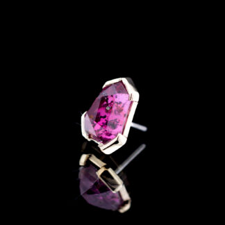 Geometric Cut Winza Sapphire Yellow Gold Threadless End 7.4mm x 6mm
