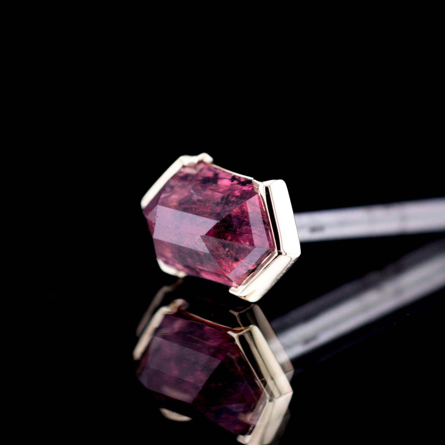 Geometric Cut Winza Ruby Yellow Gold Threaded End 5.6mm x 8.5mm