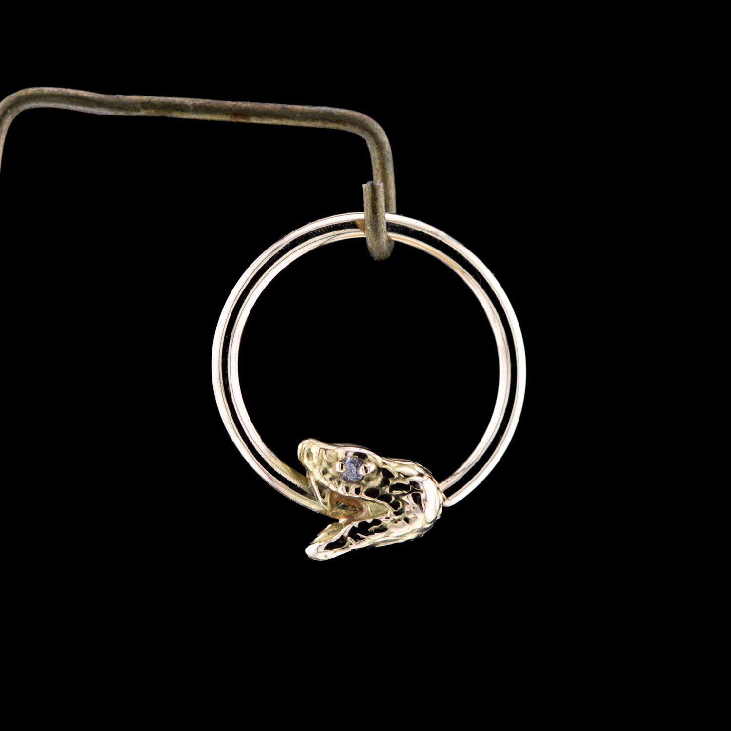 Large Grey Diamond Eyed Snake Seam Ring 3/8"